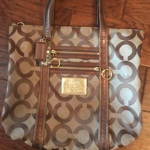 Brown coach poppy purse
